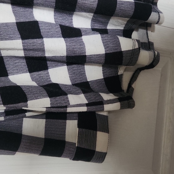 Plus size Plaid 1/4 Lightweight Button Up - Picture 4 of 9